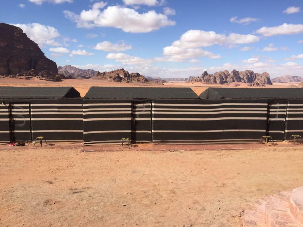 Wadi Rum-Bedouin Tents And Jeep Tours Exterior photo